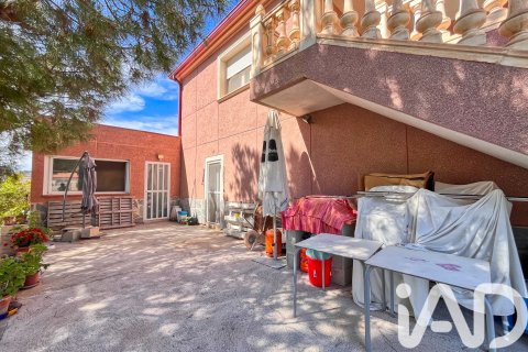 House à vendre à Alicante, Espagne, 5 chambres, 390 m2 No. 172919 - photo 29