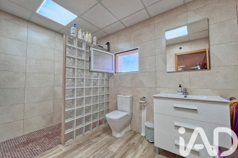 House à vendre à Alicante, Espagne, 5 chambres, 390 m2 No. 172919 - photo 15