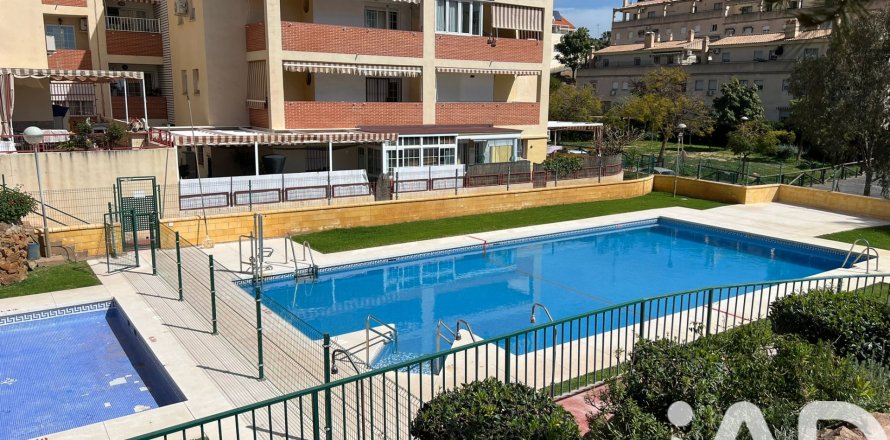 Apartamento en Rincón de la Victoria, Málaga, España 3 dormitorios, 80 m2 No. 172923