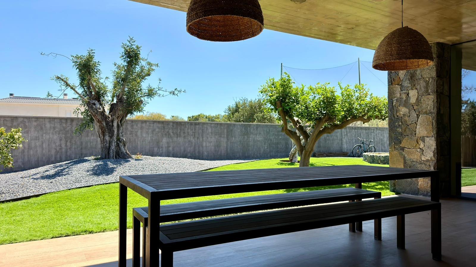 Villa in Alicante, Spain 3 bedrooms, 300 sq.m. No. 179395