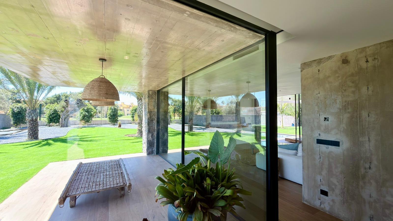 Villa in Alicante, Spain 3 bedrooms, 300 sq.m. No. 179395