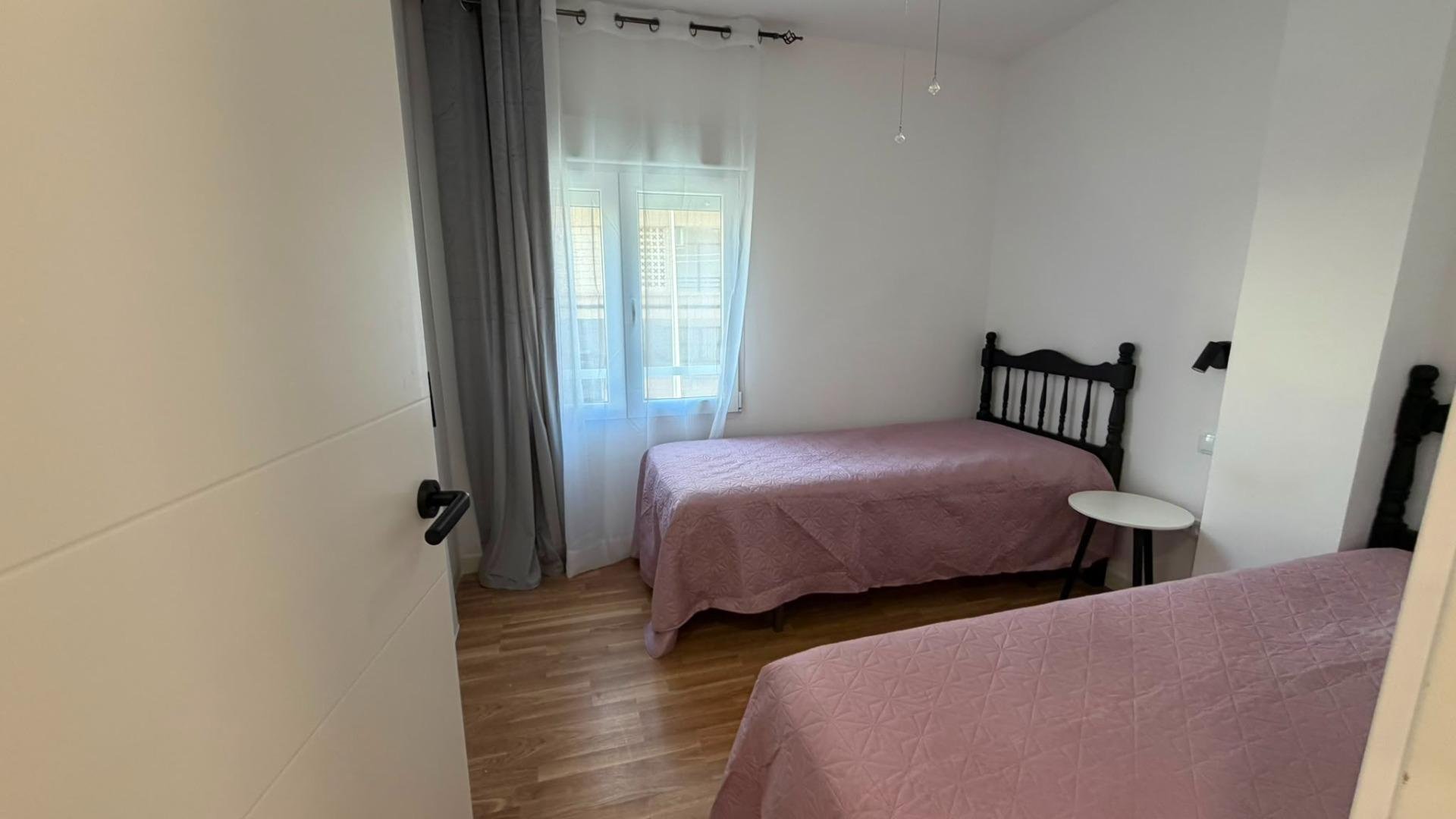 Apartamento en Torrevieja, Alicante, España 3 dormitorios, 99 m2 No. 179399