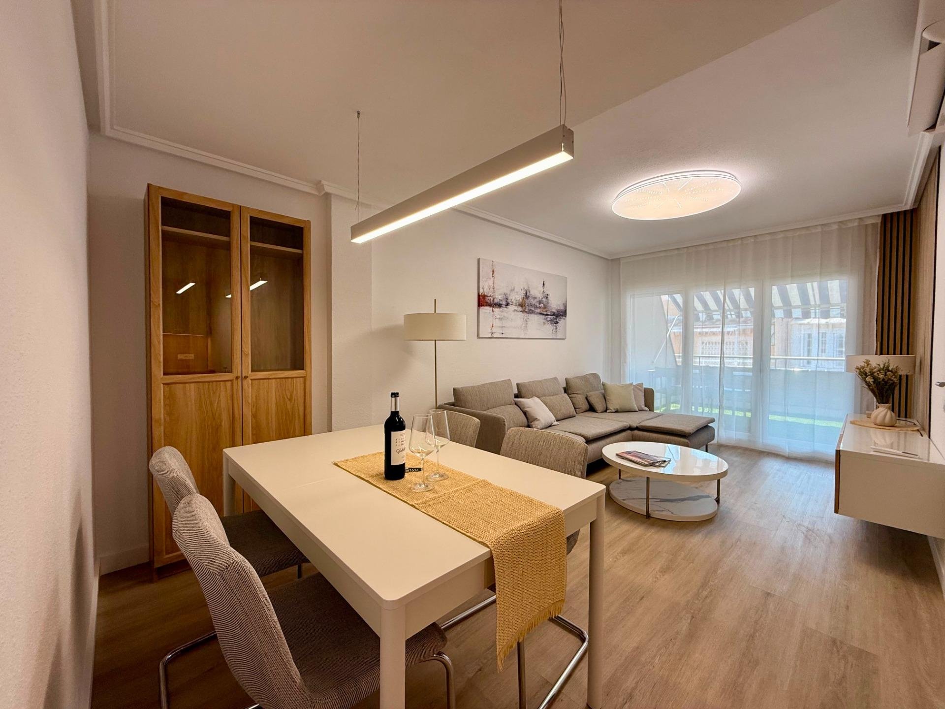 Kattohuoneisto Torrevieja, Alicante, Espanja 2 makuuhuonetta, 66 m2 No. 179396