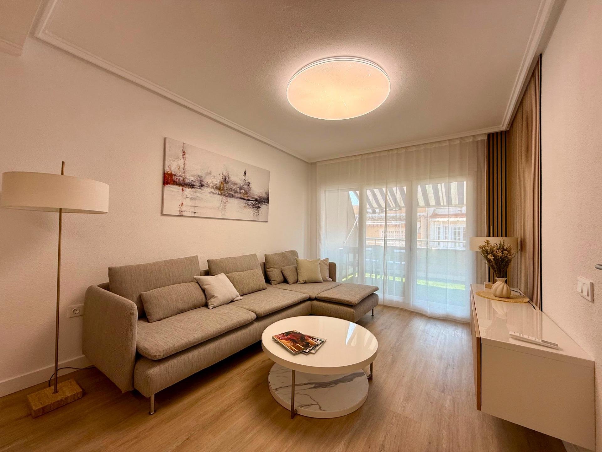Kattohuoneisto Torrevieja, Alicante, Espanja 2 makuuhuonetta, 66 m2 No. 179396
