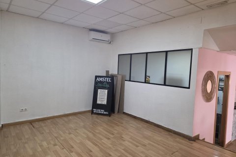 Gewerbeimmobilien zum Verkauf in El Campello, Alicante, Spanien 2 Schlafzimmer, 85 m2 Nr. 179398 - Foto 17