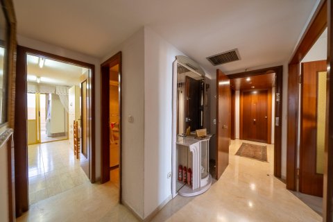 Lägenhet till salu Alicante, Spanien 2 sovrum, 111 kvm. Nr. 133052 - foto 16