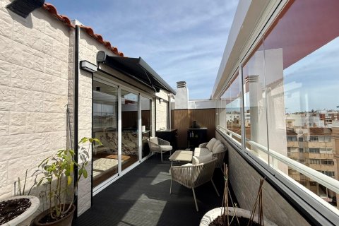 Penthouse for sale in Guardamar del Segura, Alicante, Spain 4 bedrooms, 150 sq.m. No. 166034 - photo 24