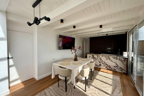 Penthouse for sale in Guardamar del Segura, Alicante, Spain 4 bedrooms, 150 sq.m. No. 166034 - photo 13