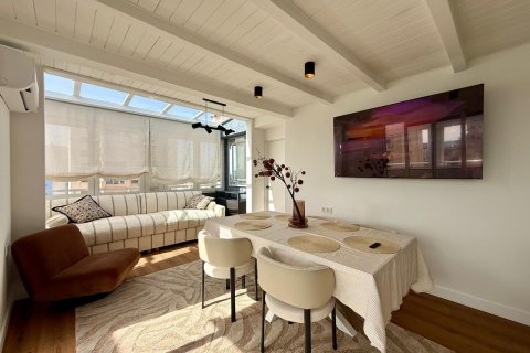Penthouse for sale in Guardamar del Segura, Alicante, Spain 4 bedrooms, 150 sq.m. No. 166034 - photo 3