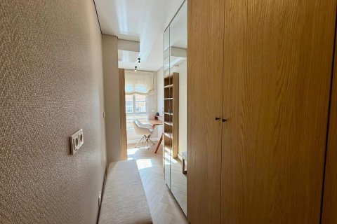 Penthouse for sale in Guardamar del Segura, Alicante, Spain 4 bedrooms, 150 sq.m. No. 166034 - photo 28