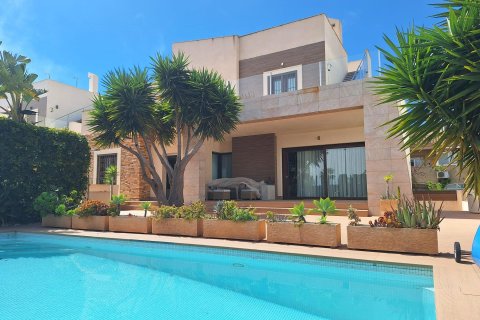 Villa i Torreblanca, Castellon, Spanien 2 sovrum, 306 kvm. Nr. 166039