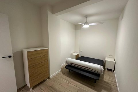 Apartment à vendre à Alicante, Espagne, 2 chambres, 90 m2 No. 166036 - photo 18