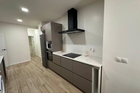 Apartment à vendre à Alicante, Espagne, 2 chambres, 90 m2 No. 166036 - photo 13