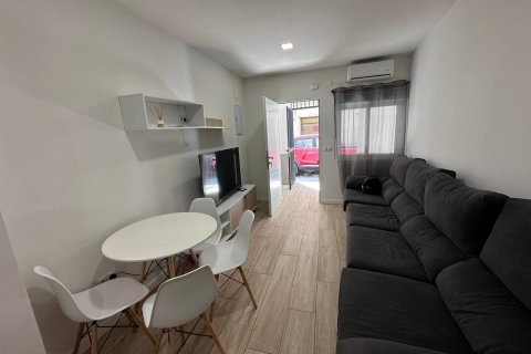 Apartment à vendre à Alicante, Espagne, 2 chambres, 90 m2 No. 166036 - photo 3