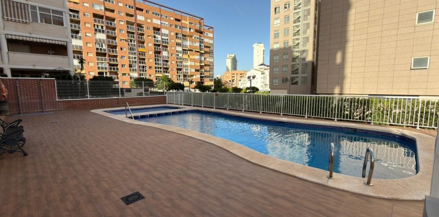 Apartment à Villajoyosa, Alicante, Espagne 2 chambres, 96 m2 No. 166035