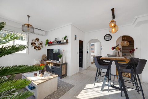 House for sale in La Florida, Alicante, Spain 2 bedrooms, 90 sq.m. No. 166037 - photo 8