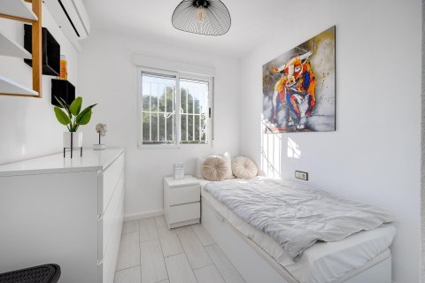 House for sale in La Florida, Alicante, Spain 2 bedrooms, 90 sq.m. No. 166037 - photo 14