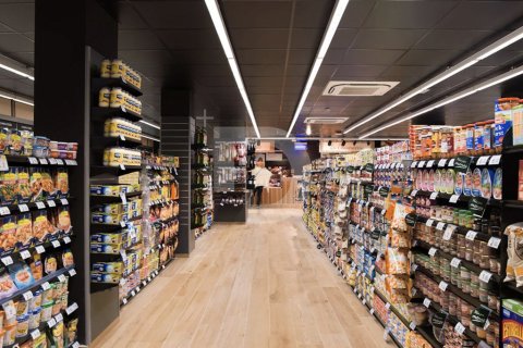 Retail store for sale in L'Eixample, Barcelona, Spain 691 sq.m. No. 151966 - photo 3