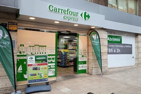 Retail store à L'Eixample, Barcelona, Espagne 691 m2 No. 151966