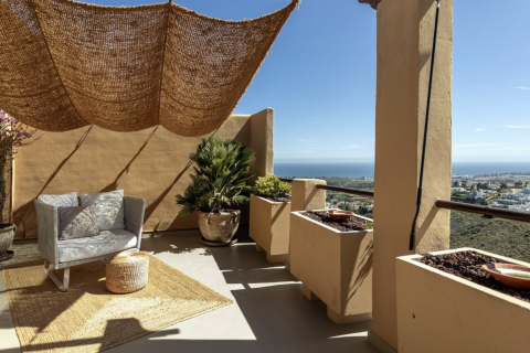 Apartment for sale Benahavis, Malaga, Spain 2 bedrooms, 103 sq.m. No. 109683 - photo 1