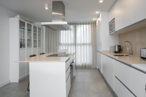 Apartment for sale Benalmadena, Malaga, Spain 2 bedrooms, 98 sq.m. No. 109678 - photo 11