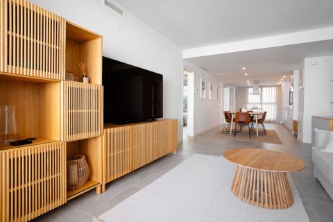 Apartment for sale Benalmadena, Malaga, Spain 2 bedrooms, 98 sq.m. No. 109678 - photo 7