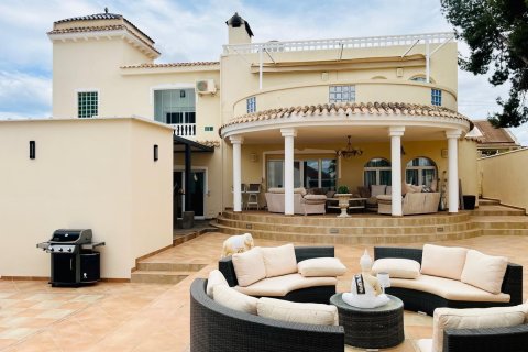Huvila myytävänä San Miguel de Salinas, Alicante, Espanja, 4 makuuhuonetta, 302 m2 No. 194240 - kuva 2