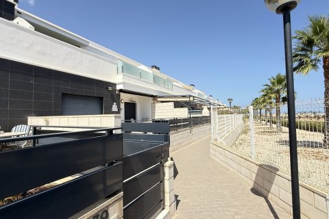Kaupunkipientalo myytävänä Cabo Roig, Alicante, Espanja, 3 makuuhuonetta, No. 194237 - kuva 2