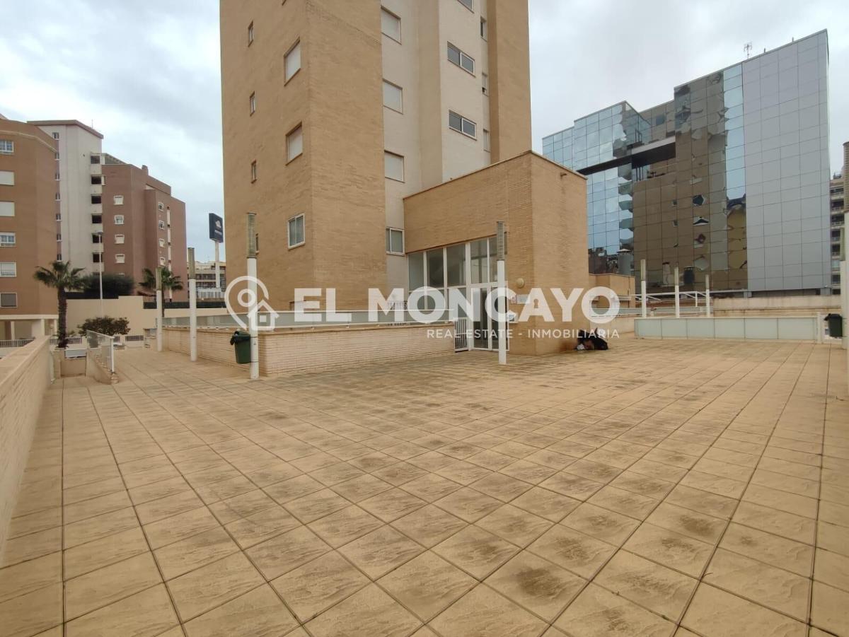 Apartamento en Guardamar del Segura, Alicante, España 2 dormitorios, 74 m2 No. 183810