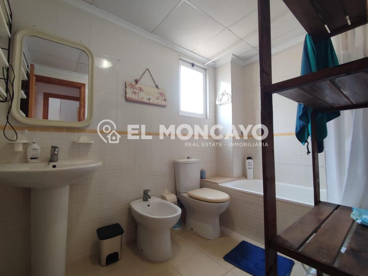 Apartamento en Guardamar del Segura, Alicante, España 2 dormitorios, 74 m2 No. 183810