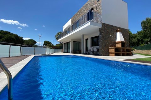 Продажа дома в Сант-Фелиу-де-Гиксолс, Герона, Испания 4 спальни, 300м2 №164860 - фото 11