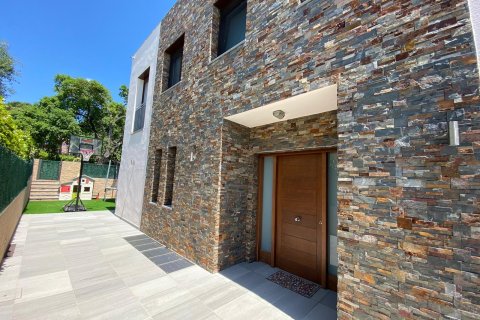 Продажа дома в Сант-Фелиу-де-Гиксолс, Герона, Испания 4 спальни, 300м2 №164860 - фото 17