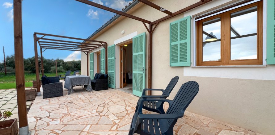 Финка в Кампос, Майорка, Испания 4 спальни, 169м2 №164862