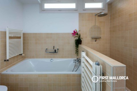 Villa for sale in Mallorca, Spain 4 bedrooms, 275 sq.m. No. 164865 - photo 16