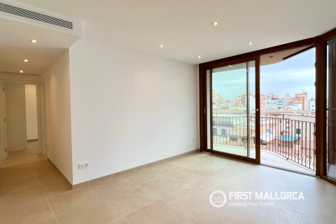 Аренда пентхауса в Пальма-де-Майорка, Майорка, Испания 2 спальни, 75м2 №164863 - фото 2
