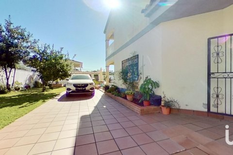 Dom w El Vendrell, Tarragona, Hiszpania 7 sypialni, 333 mkw. nr 153891 – zdjęcie 7