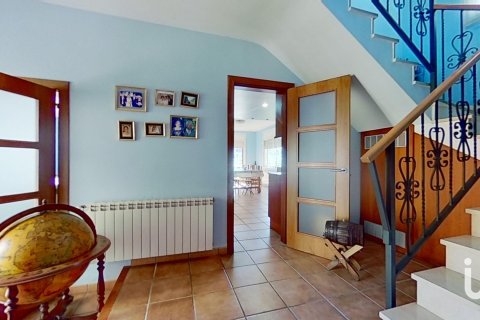 Dom w El Vendrell, Tarragona, Hiszpania 7 sypialni, 333 mkw. nr 153891 – zdjęcie 10