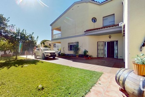 Dom w El Vendrell, Tarragona, Hiszpania 7 sypialni, 333 mkw. nr 153891 – zdjęcie 6