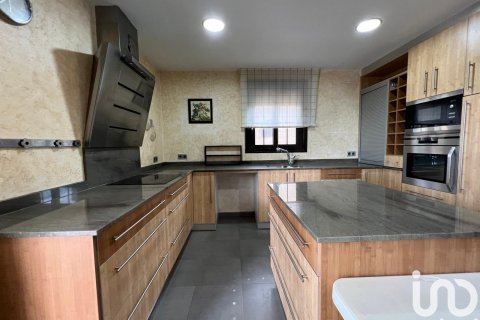 Dom w Roquetes, Tarragona, Hiszpania 6 sypialni, 306 mkw. nr 153890 – zdjęcie 4