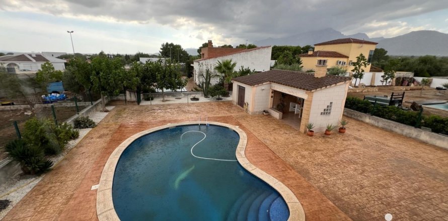 Dom w Roquetes, Tarragona, Hiszpania 6 sypialni, 306 mkw. nr 153890