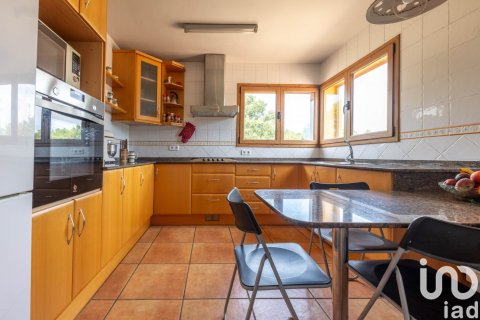 Продажа дома в Рьельс-и-Вьябреа, Герона, Испания 5 спален, 300м2 №153894 - фото 5