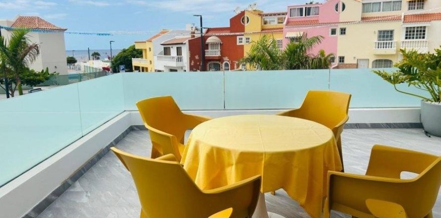 Villa in Tenerife, Spain 3 bedrooms, 168 sq.m. No. 194731