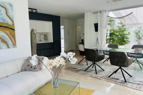 Villa for sale in Tenerife, Spain 3 bedrooms, 168 sq.m. No. 194731 - photo 7