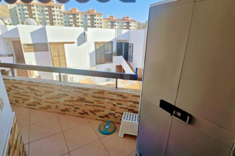 Apartment à vendre à Los Cristianos, Tenerife, Espagne, 2 chambres, 46 m2 No. 194728 - photo 2