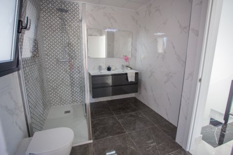 Huvila myytävänä Los Montesinos, Alicante, Espanja, 3 makuuhuonetta, 113 m2 No. 144761 - kuva 17