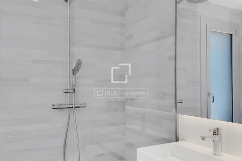 Ático en venta en Barcelona, España 2 dormitorios, 91 m2 No. 150296 - foto 13