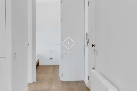 Ático en venta en Barcelona, España 2 dormitorios, 91 m2 No. 150296 - foto 18