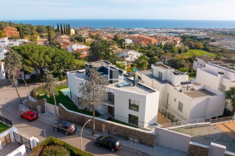 Villa en venta en Vilassar de Dalt, Barcelona, España 4 dormitorios, 532 m2 No. 150295 - foto 4