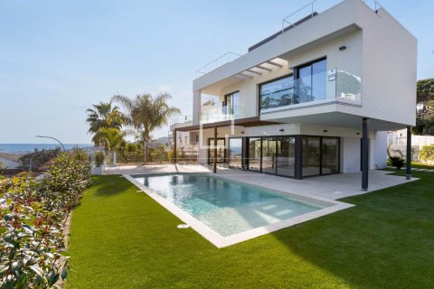 Villa en venta en Vilassar de Dalt, Barcelona, España 4 dormitorios, 532 m2 No. 150295 - foto 2