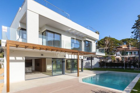 Villa en venta en Vilassar de Dalt, Barcelona, España 4 dormitorios, 532 m2 No. 150295 - foto 5